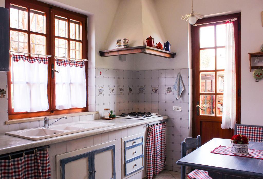 "Lilla" Bed and Breakfast Calci Exteriör bild